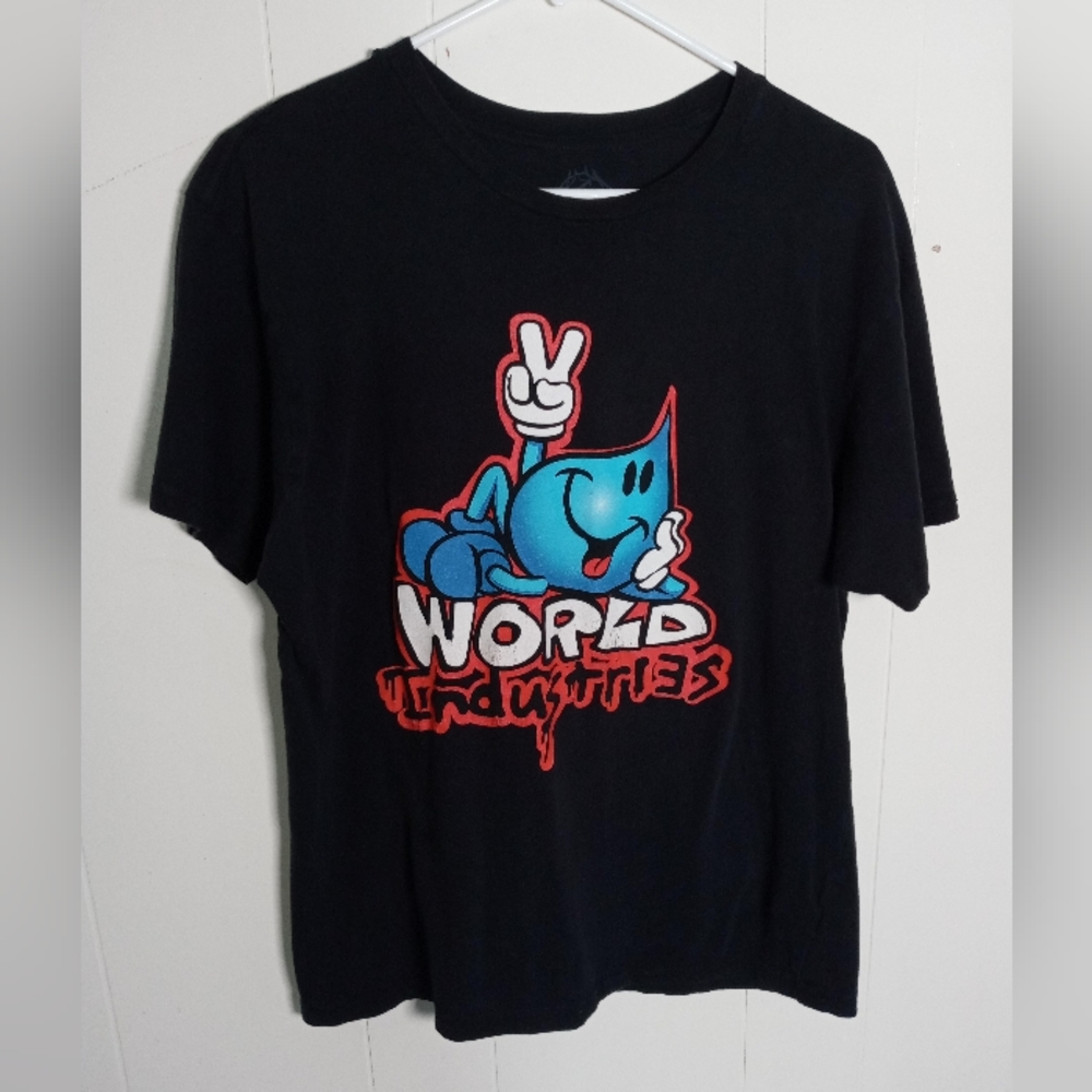 VINTAGE WORLD INDUSTRIES EARLY 2000'S